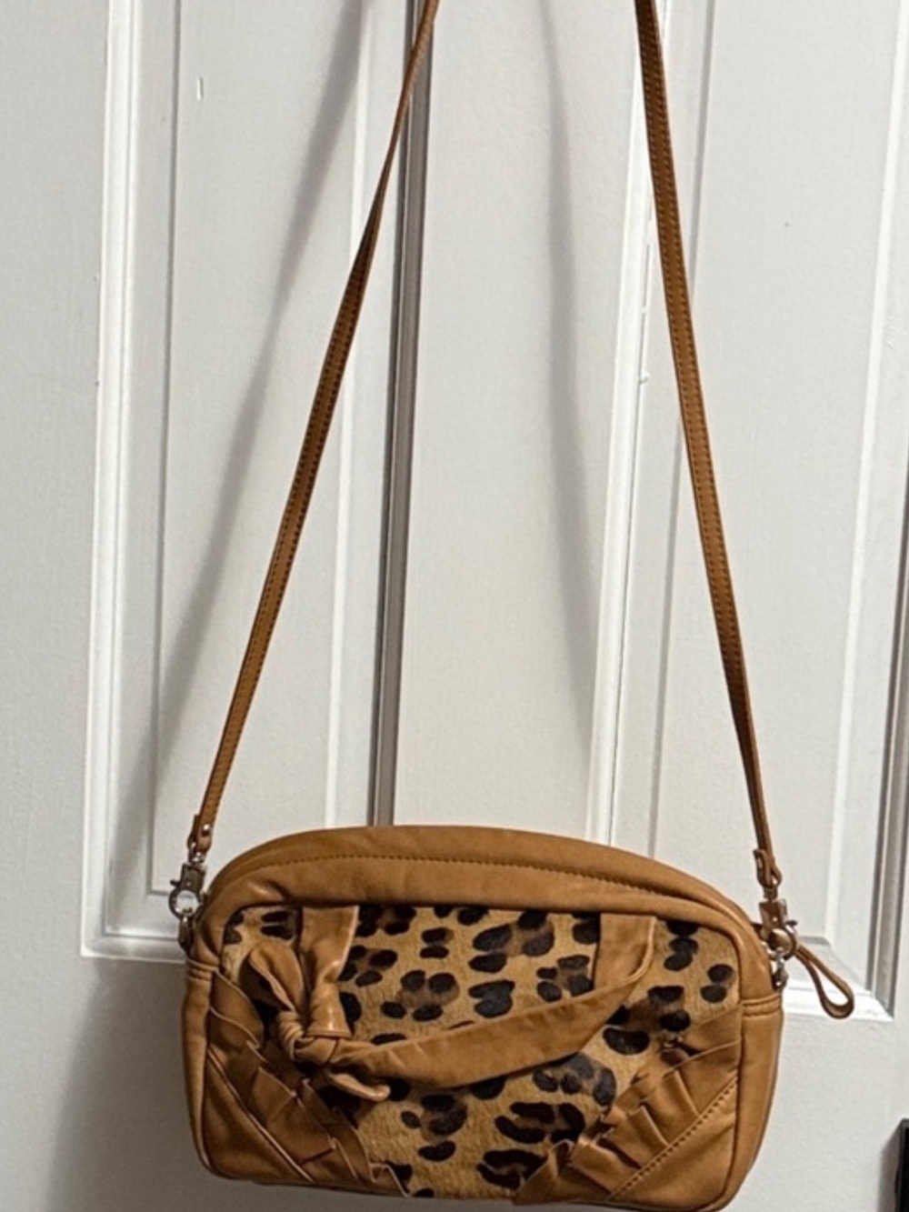 SAVOY CAMEL COLOR LEOPARD PRINT CROSSBODY BAG REMOVABLE STRAPS NWT!